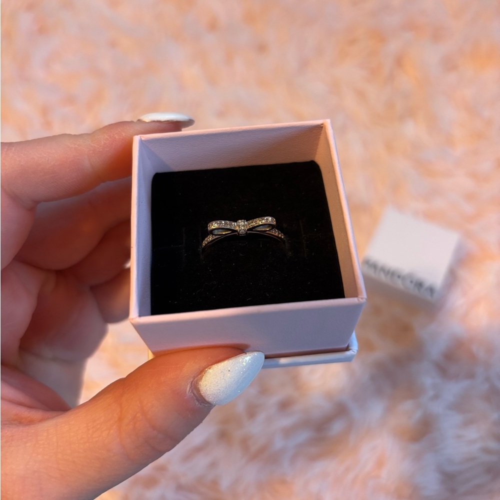 Pandora Silver Bow Ring tarnished